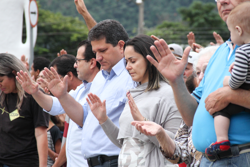Dez mil pessoas participam da 14 Marcha para Jesus de Itupeva 2